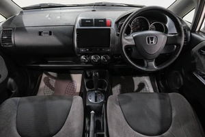 Хетчбэк Honda Fit 2002 года, 349000 рублей, Новокузнецк
