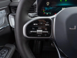 Внедорожник Jetour X70 Plus 2024 года, 2449000 рублей, Саратов