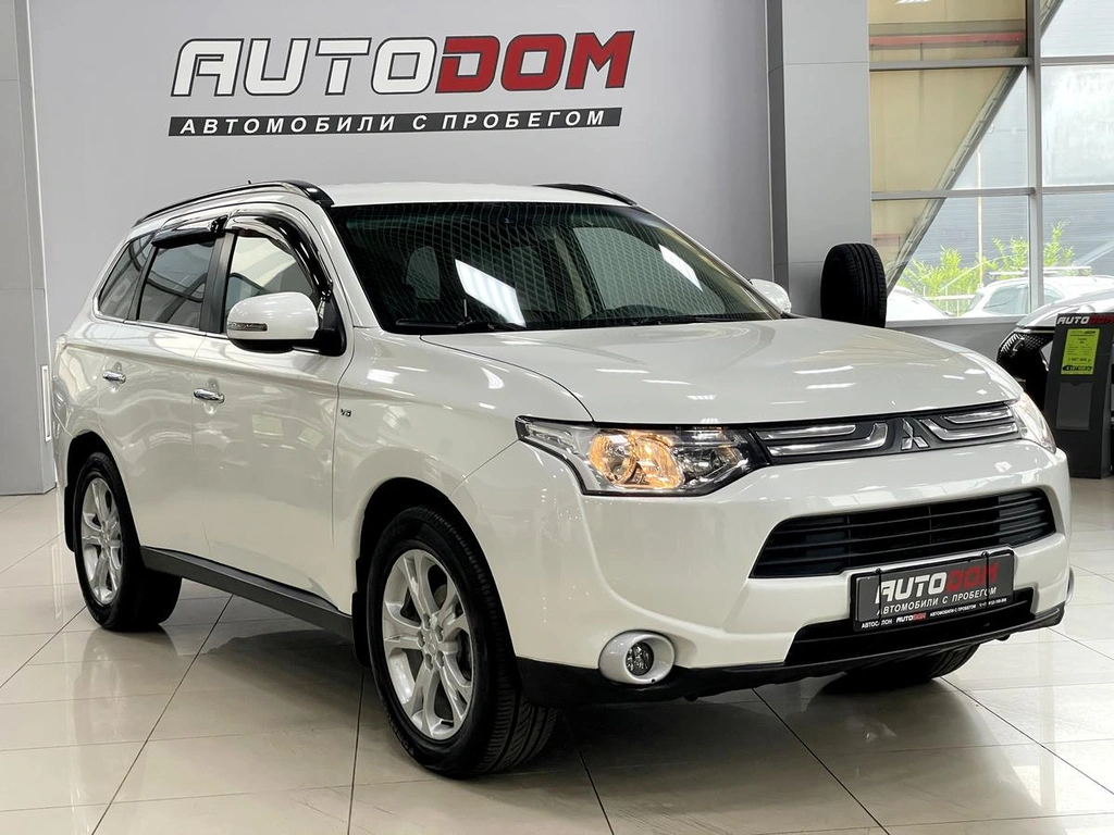 Внедорожник Mitsubishi Outlander 2013 года, 1687000 рублей, Солонцы