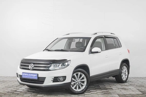 Внедорожник Volkswagen Tiguan 2011 года, 1409000 рублей, Кемерово