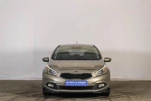 Хетчбэк Kia Ceed 2012 года, 1349000 рублей, Тюмень