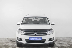 Внедорожник Volkswagen Tiguan 2011 года, 1409000 рублей, Кемерово