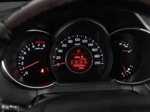 Хетчбэк Kia Picanto 2015 года, 999000 рублей, Тюмень