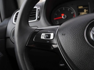 Седан Volkswagen Polo 2017 года, 880000 рублей, Волгоград