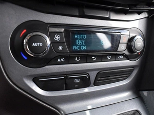 Хетчбэк Ford Focus 2012 года, 849000 рублей, Воронеж