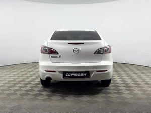 Седан Mazda 3 2013 года, 729900 рублей, Казань