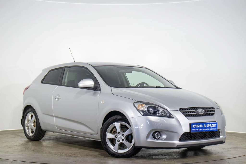 Хетчбэк Kia Ceed 2009 года, 599000 рублей, Оренбург