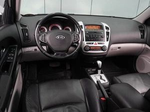 Хетчбэк Kia Ceed 2008 года, 699000 рублей, Воронеж