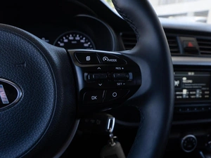 Хетчбэк Kia Rio X-Line 2018 года, 1420000 рублей, Волгоград