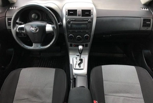 Седан Toyota Corolla 2012 года, 1240000 рублей, Солонцы