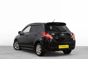 Хетчбэк Nissan Tiida 2012 года, 939000 рублей, Барнаул