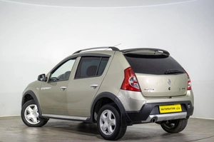 Хетчбэк Renault Sandero Stepway 2012 года, 599000 рублей, Оренбург