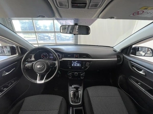 Седан Kia Rio 2018 года, 1270000 рублей, Смоленск