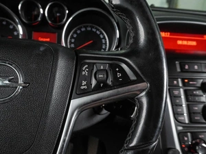 Хетчбэк Opel Astra GTC 2011 года, 869000 рублей, Воронеж