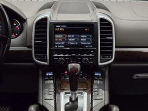 Внедорожник Porsche Cayenne 2011 года, 2499000 рублей, Красноярск