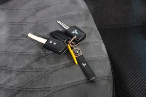 Пикап Mitsubishi L200 2022 года, 3850000 рублей, Красноярск