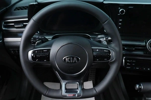 Седан Kia K5 2021 года, 2299000 рублей, Челябинск