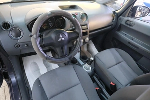 Хетчбэк Mitsubishi Colt 2006 года, 589000 рублей, Омск