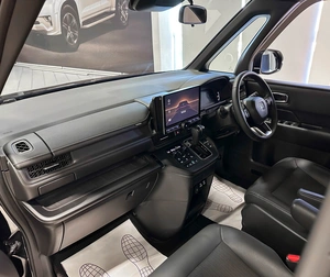 Минивэн Honda Stepwgn Spada 2023 года, 2950000 рублей, Красноярск