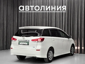 Минивэн Toyota Wish 2010 года, 1050000 рублей, Красноярск