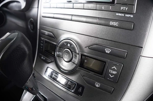 Хетчбэк Toyota Auris 2007 года, 739000 рублей, Пермь