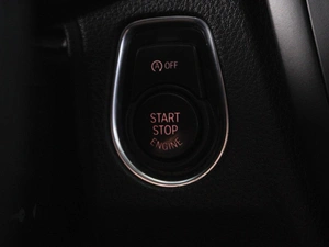 Седан BMW 3 серия 2012 года, 1360000 рублей, Красный Пахарь