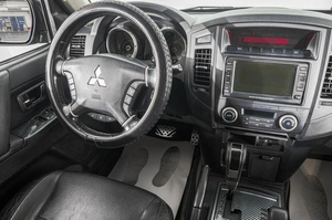 Внедорожник Mitsubishi Pajero 2012 года, 2049000 рублей, Барнаул
