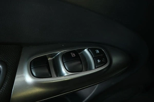 Внедорожник Nissan Juke 2014 года, 1509000 рублей, Омск