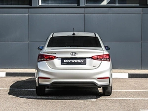 Седан Hyundai Solaris 2018 года, 1378000 рублей, Кирилловка