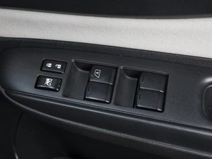Хетчбэк Nissan Note 2018 года, 1130000 рублей, Омск