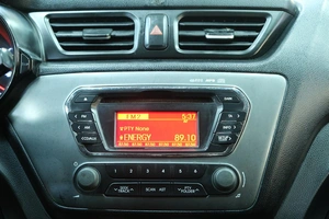 Седан Kia Rio 2013 года, 599000 рублей, Омск