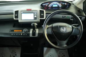 Минивэн Honda Freed 2012 года, 1149000 рублей, Омск