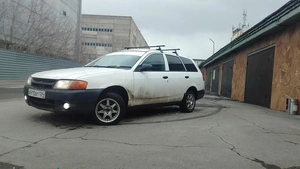 Универсал Nissan AD 2000 года, 212000 рублей, Красноярск