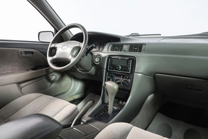 Седан Toyota Camry 1999 года, 529000 рублей, Новосибирск