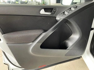 Внедорожник Volkswagen Tiguan 2014 года, 1147000 рублей, Солонцы
