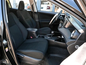 Внедорожник Toyota RAV4 2013 года, 1549800 рублей, Волгоград