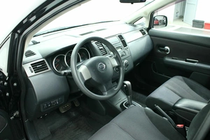 Хетчбэк Nissan Tiida 2011 года, 845000 рублей, Красноярск