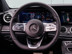 Седан Mercedes-benz E-класс 2019 года, 2750000 рублей, Большой Сочи