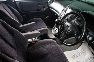 Внедорожник Toyota Harrier 2002 года, 1029000 рублей, Сургут