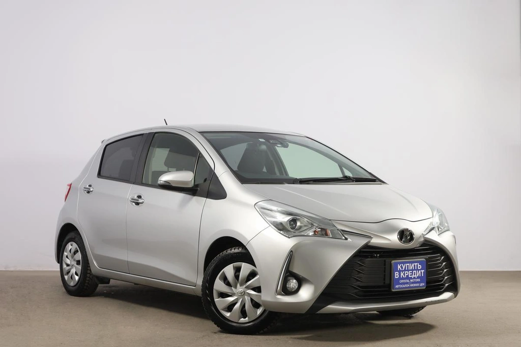 Хетчбэк Toyota Vitz 2019 года, 1249000 рублей, Новосибирск