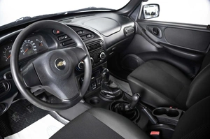 Внедорожник Chevrolet Niva 2015 года, 639000 рублей, Пермь