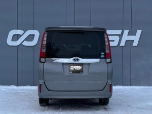 Минивэн Toyota Noah 2015 года, 1849000 рублей, Ижевск