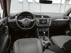 Внедорожник Volkswagen Tiguan 2017 года, 2698000 рублей, Краснодар