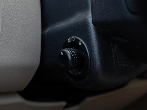 Внедорожник Land Rover Discovery 2012 года, 2540000 рублей, Краснодар