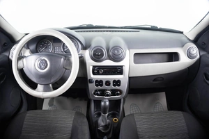 Седан Renault Logan 2010 года, 449000 рублей, Пермь