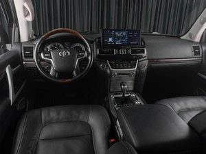 Внедорожник Toyota Land Cruiser 2017 года, 6359000 рублей, Тюмень