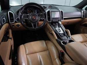 Внедорожник Porsche Cayenne 2017 года, 2799000 рублей, Воронеж