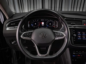 Внедорожник Volkswagen Tiguan 2021 года, 4079000 рублей, Тюмень