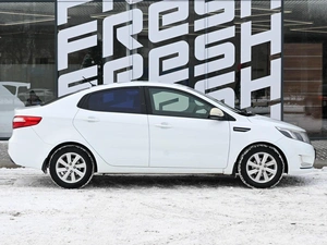 Седан Kia Rio 2012 года, 899000 рублей, Волгоград