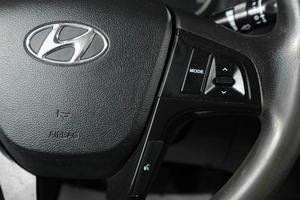 Седан Hyundai Solaris 2013 года, 479000 рублей, Тюмень